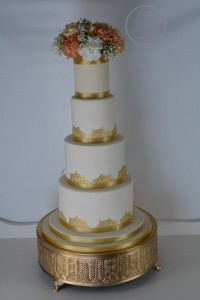 Gold and White Wedding Cake, Fresh Flowers on Wedding Cake, Wedding Cake with Apricot Flowers, Gold Cake Stand