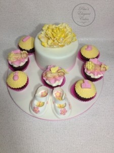 Baby Shower Cupcakes, Little babies on Cakes, Little Girls Cakes, Baby Girl Cake